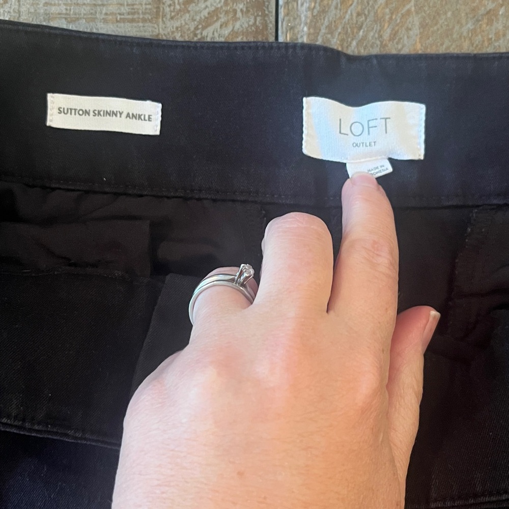 LOFT outlet Sutton Skinny Ankle Black Pants - Picture 2 of 3